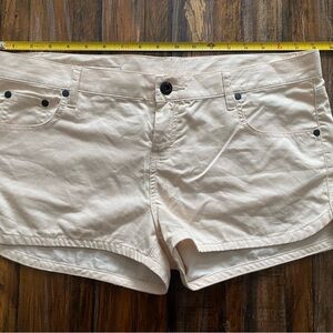 Hurley Nike dri-fit Women's Cream Shorts